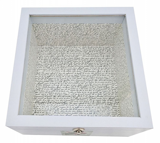 Trekasse og glasslokk. Modell : rose vann brev