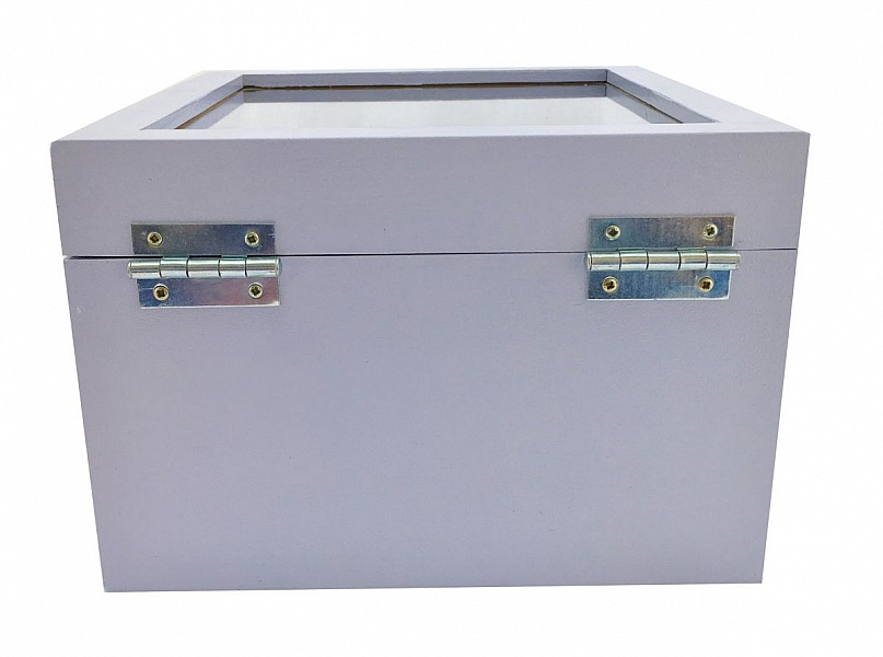 Trekasse med glasslokk. Modell : lavendula.