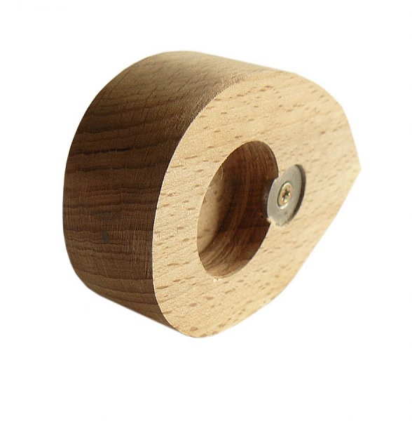 Flaske&aring;pner / flaske&aring;pner i b&oslash;ketre modell : mus