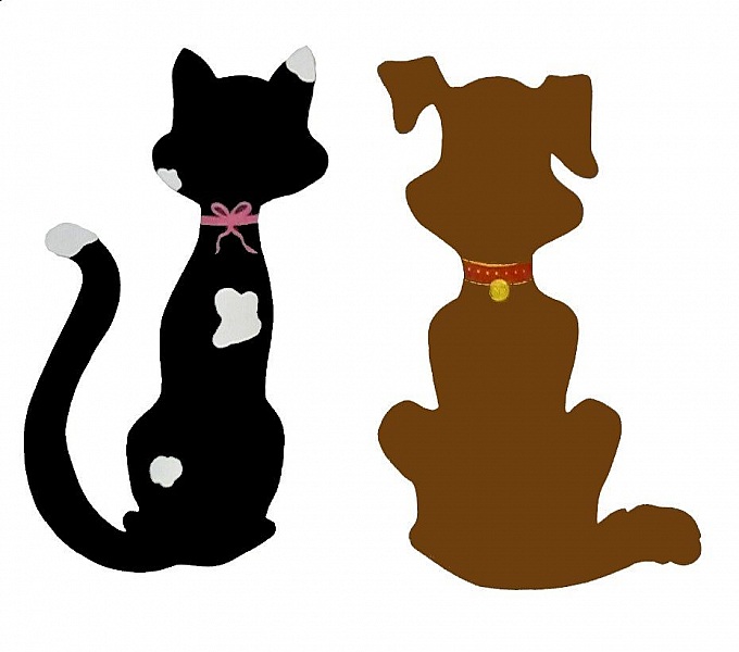 Par av katt og hund som veggdekorasjon 