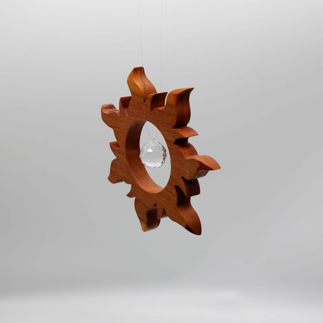 Noble Wooden Suncatcher å henge med krystall kule