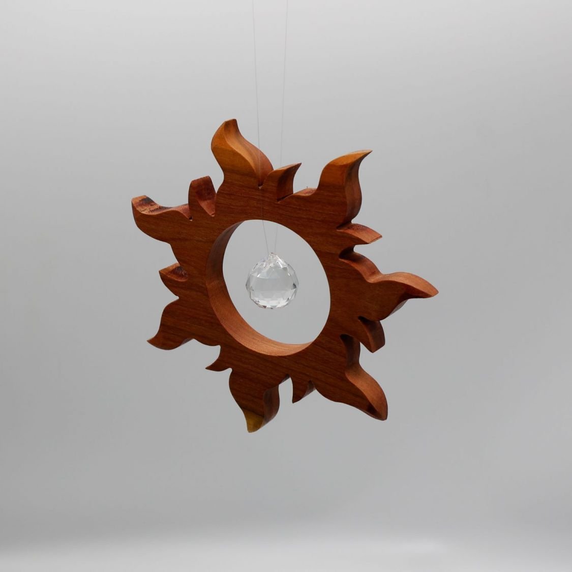 Noble Wooden Suncatcher å henge med krystall kule