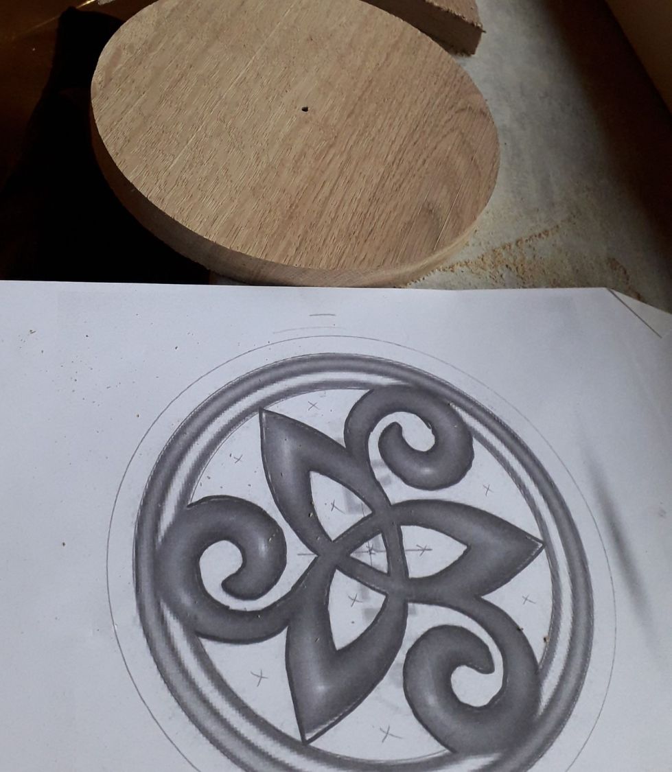 Plateunderlag med keltiske symboler