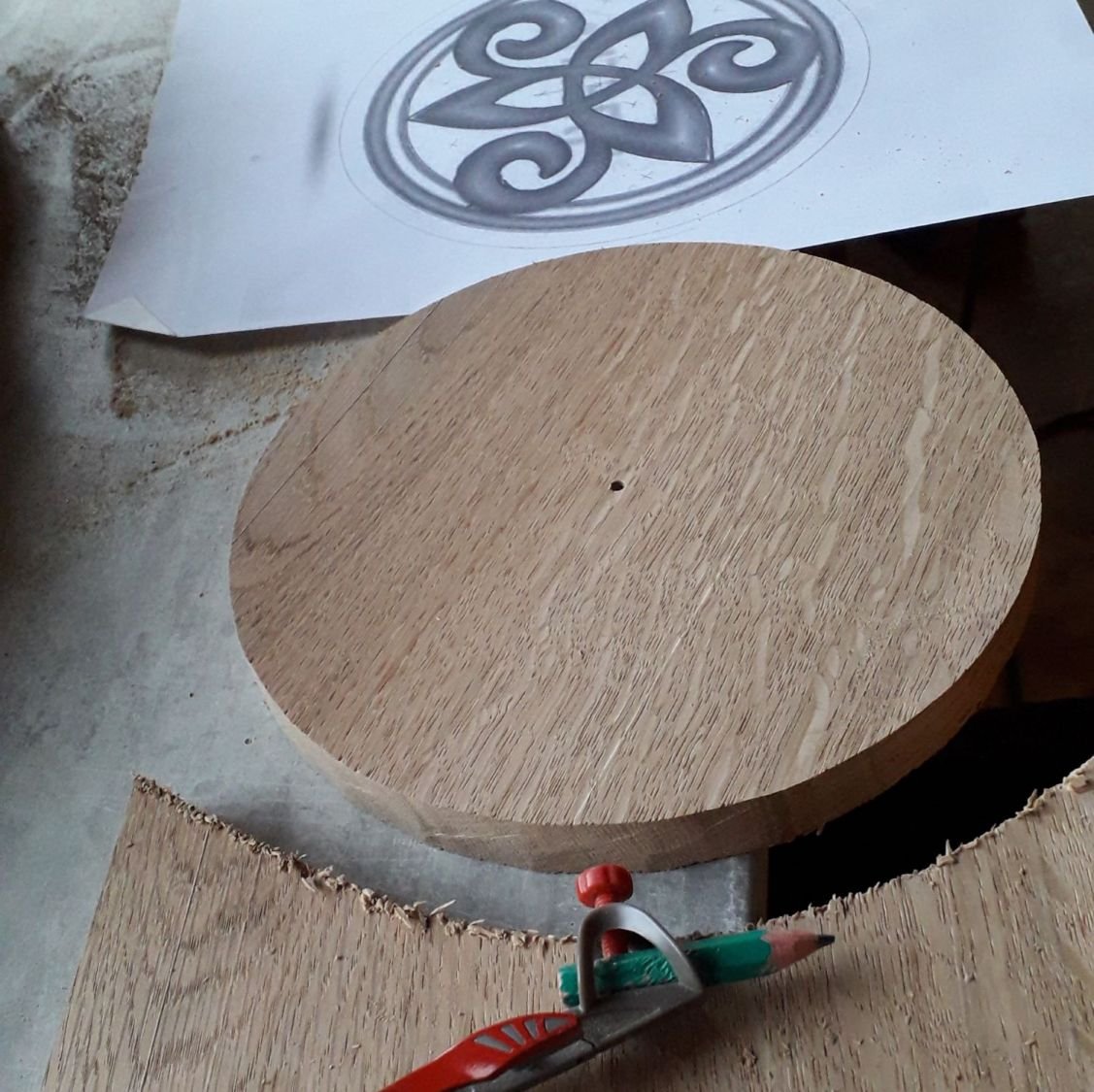 Plateunderlag med keltiske symboler