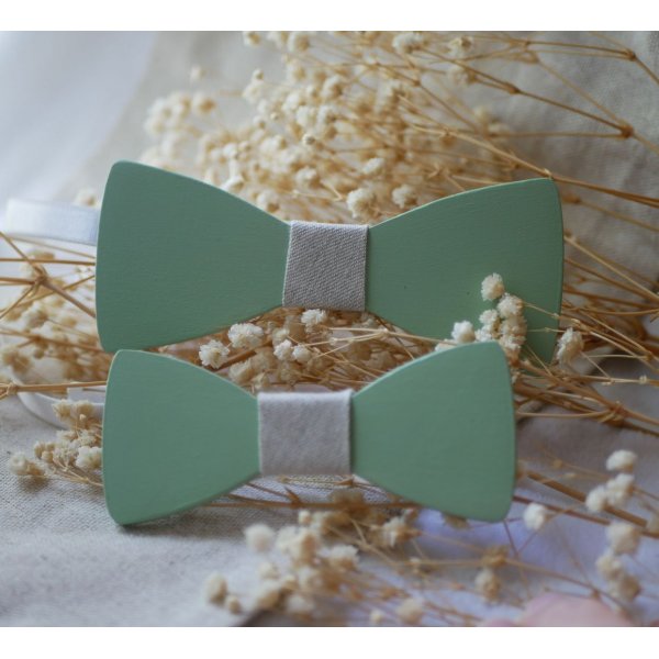 Ensemble boucles d'oreilles en bois vert et noeud papillon assorti