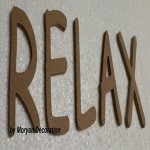 Dekorativ trebokstav RELAX