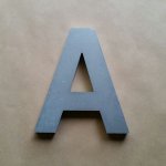 3D-relieffbokstav i ARIAL sink
