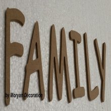 Dekorativ trebokstav FAMILIE