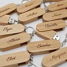 16 GB USB-nøkkelring i bambus for gravering og personalisering