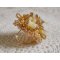 Sunflower Gold Haute-Couture-ring brodert med 24 karat gullbelagte frøperler og Swarovski-krystaller 