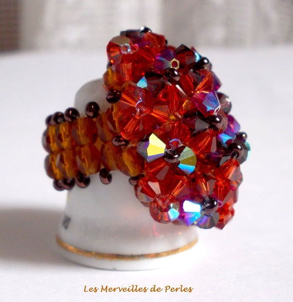 Topas ring med Swarovski krystallfasetter og spinnere