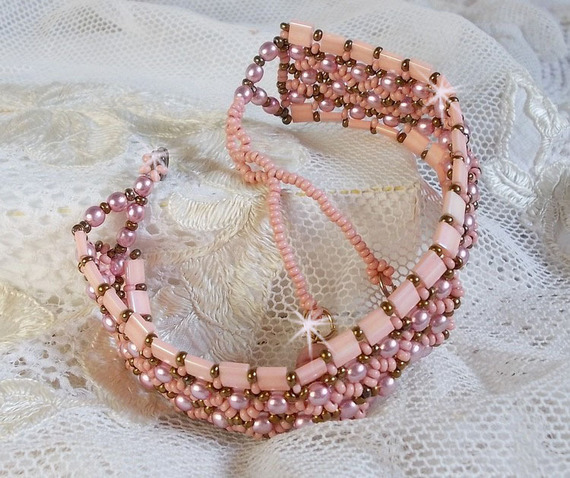Rose Royale armbånd med Pink Tila perler, fasetterte perler og Swarovski krystallperler