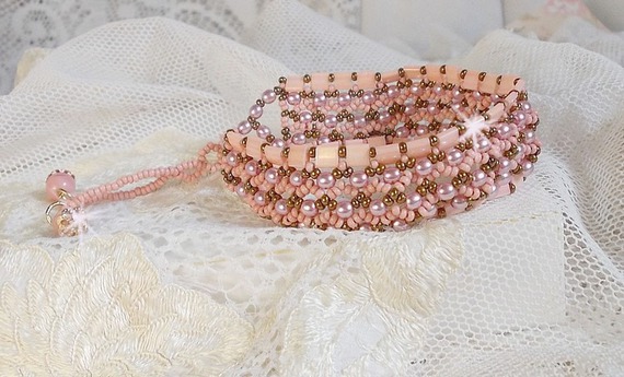 Rose Royale armbånd med Pink Tila perler, fasetterte perler og Swarovski krystallperler