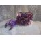 Kinesisk Purple Stone mansjettarmbånd brodert med fine steiner: Sugilitter, Swarovski-krystaller, frøperler og et lilla Organza-bånd