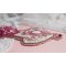 Pink Lily halskjede med hvit Howlite edelsten, frøperler, blonder og forskjellige perler Haute-Couture stil