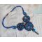Royal Blue Roses halskjede med Swarovski-krystaller og frøperler