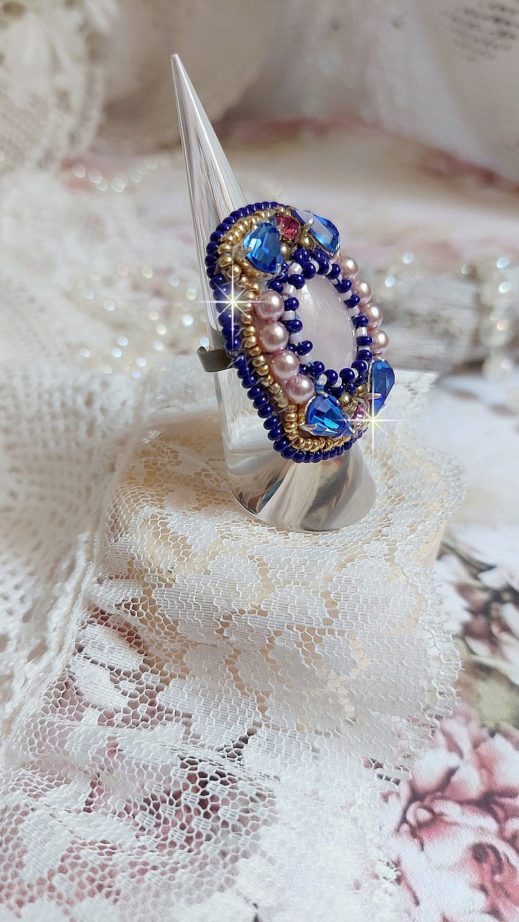 Amazon Gabrielle ring brodert med kvarts og Swarovski-krystaller