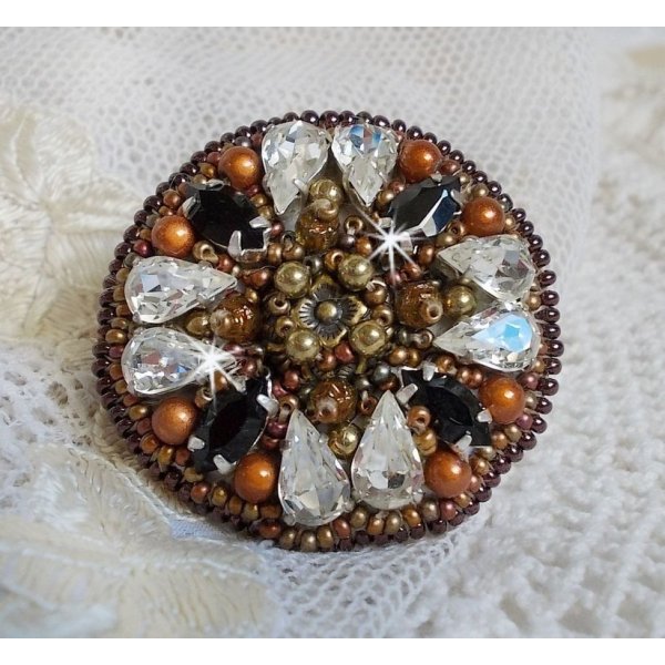 Amber Romance-ring brodert med Swarovski Crystal og Black, magiske perler og fr&oslash;perler