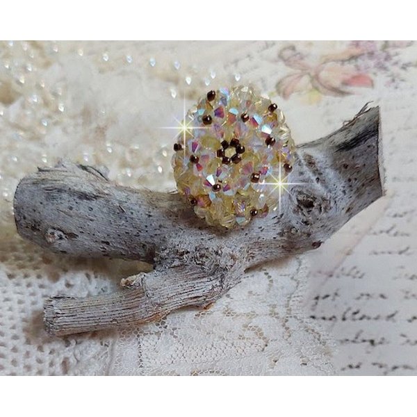 Aurora-ring med fasetter og snurretopper i Swarovski-krystall