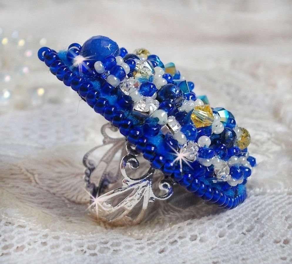 Blue Palace-ring, et autentisk design med blå frøperler og Swarovski-krystaller.