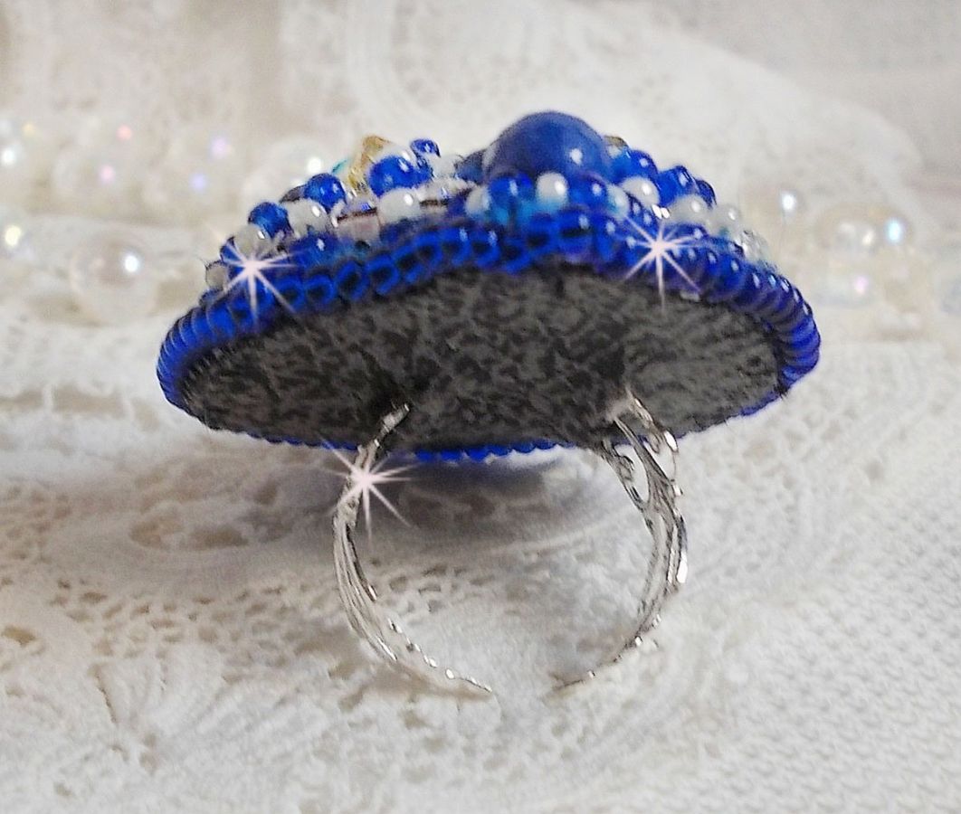 Blue Palace-ring, et autentisk design med blå frøperler og Swarovski-krystaller.