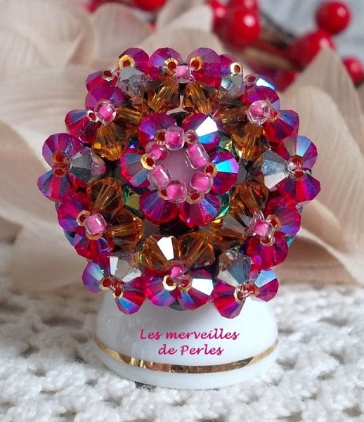 D&eacute;sireless ring med Swarovski krystallfasetter og spinnere