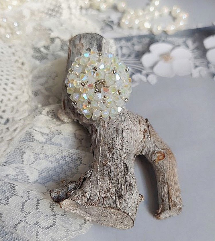Krystallring med Swarovski krystallfasetter og spinnere