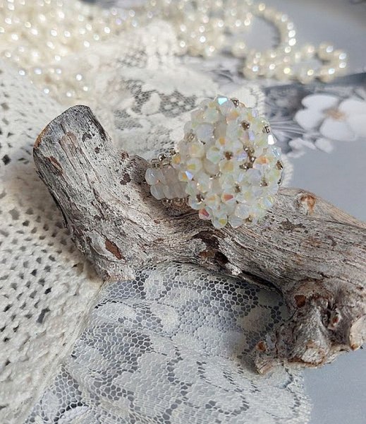 Krystallring med Swarovski krystallfasetter og spinnere