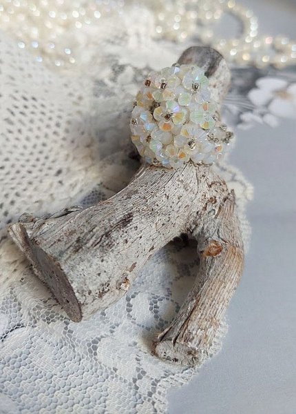 Krystallring med Swarovski krystallfasetter og spinnere