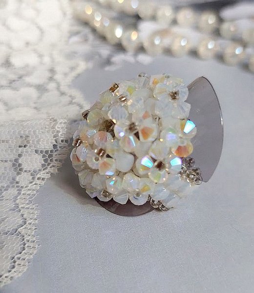 Krystallring med Swarovski krystallfasetter og spinnere