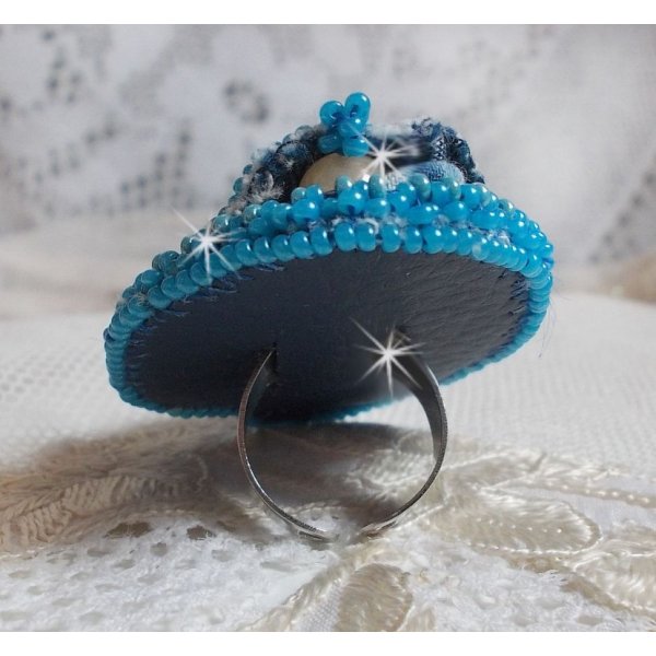 Far West ring i denim brodert med halvedelstener La Sodalite, Jade og andre perler