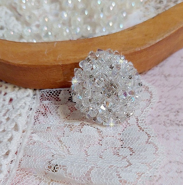 Flock ring med fasetter og snurretopper i Swarovski krystall