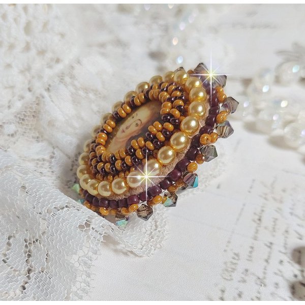 Mme de Pompadour-ring brodert med perleperler, Swarovski-krystall, en veldig vakker forføring