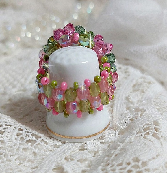 Miss Lady-ring med fasetter og snurretopper i Swarovski-krystall