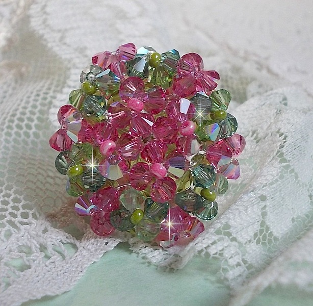 Miss Lady-ring med fasetter og snurretopper i Swarovski-krystall