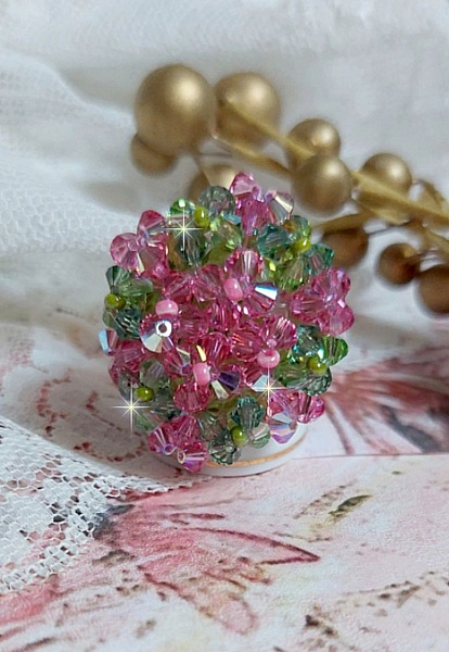 Miss Lady-ring med fasetter og snurretopper i Swarovski-krystall