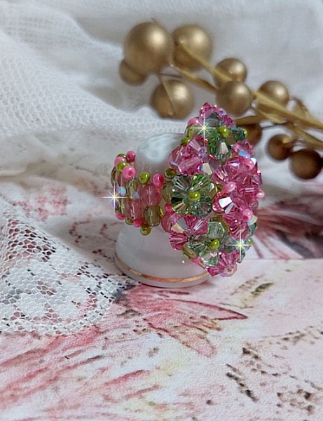 Miss Lady-ring med fasetter og snurretopper i Swarovski-krystall