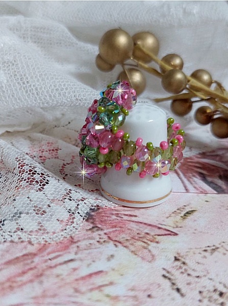 Miss Lady-ring med fasetter og snurretopper i Swarovski-krystall