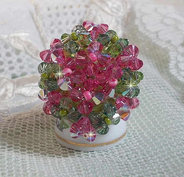 Miss Lady-ring med fasetter og snurretopper i Swarovski-krystall