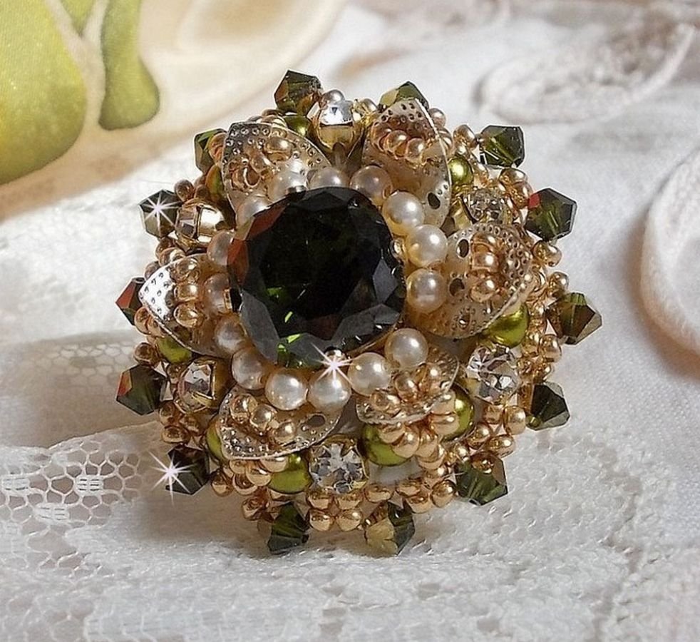 Ring L'Oiseau des Iles Green Silver brodert med perler, Swarovski-krystaller og frøperler