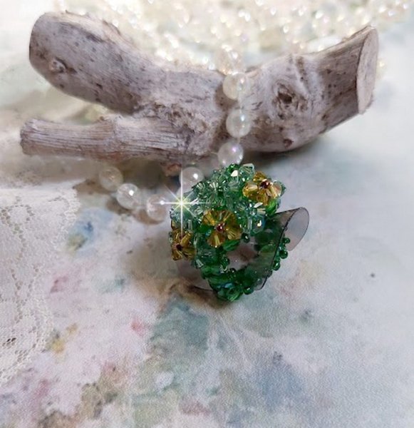 Tender Green Ring med Swarovski Crystal Facets og Spinners