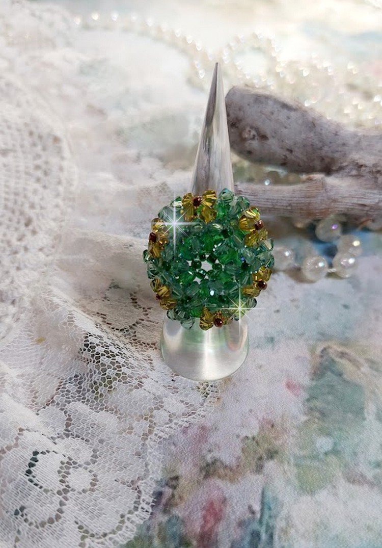 Tender Green Ring med Swarovski Crystal Facets og Spinners