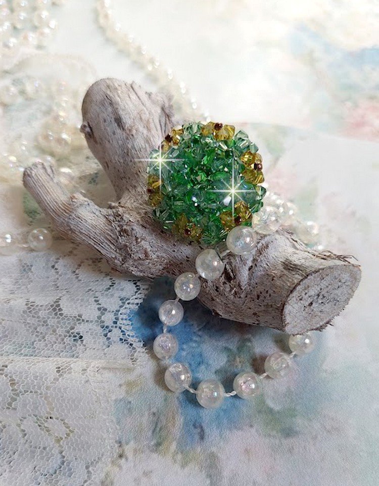 Tender Green Ring med Swarovski Crystal Facets og Spinners
