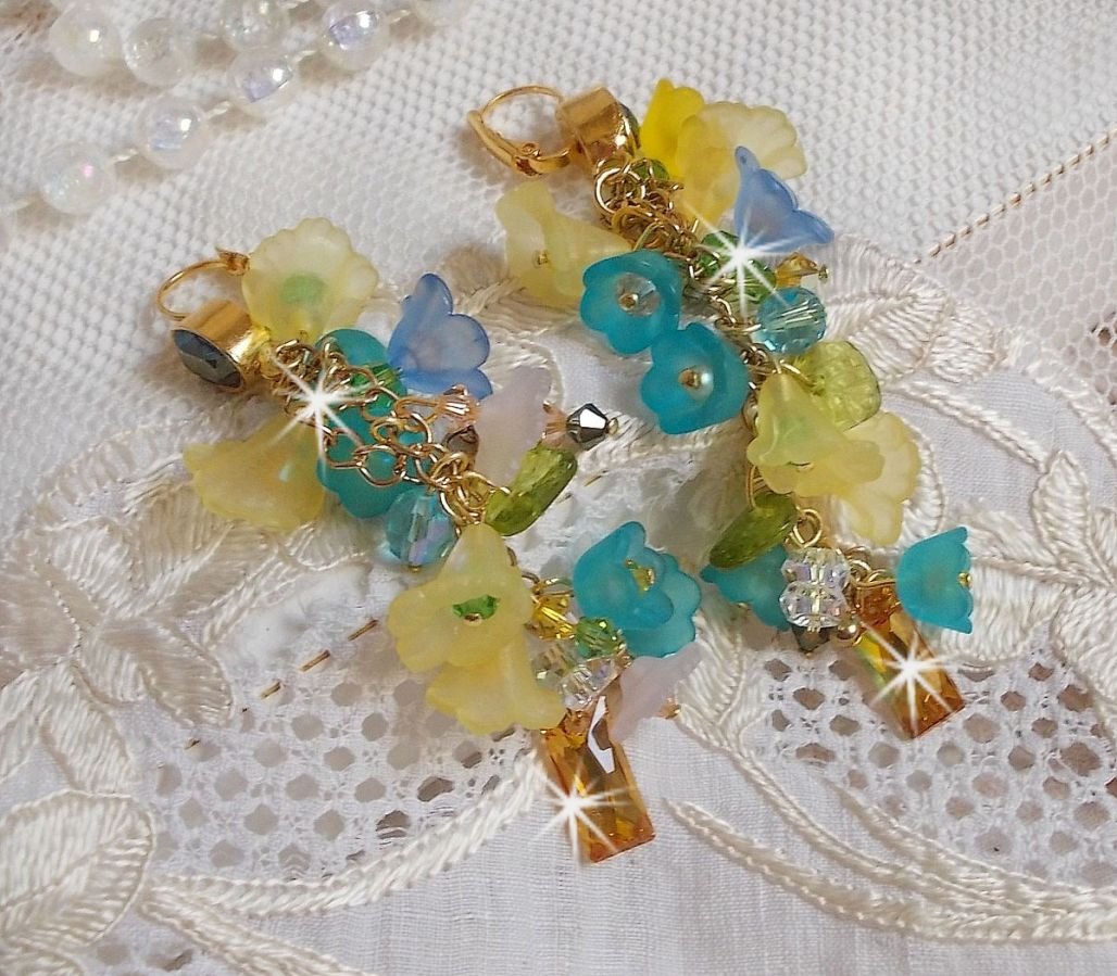 BO Bella Yellow montert med Swarovski-krystaller, frostede blomster og perler 