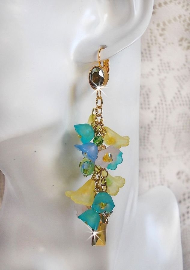 BO Bella Yellow montert med Swarovski-krystaller, frostede blomster og perler 
