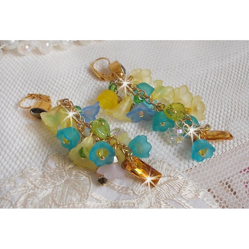 BO Bella Yellow montert med Swarovski-krystaller, frostede blomster og perler 