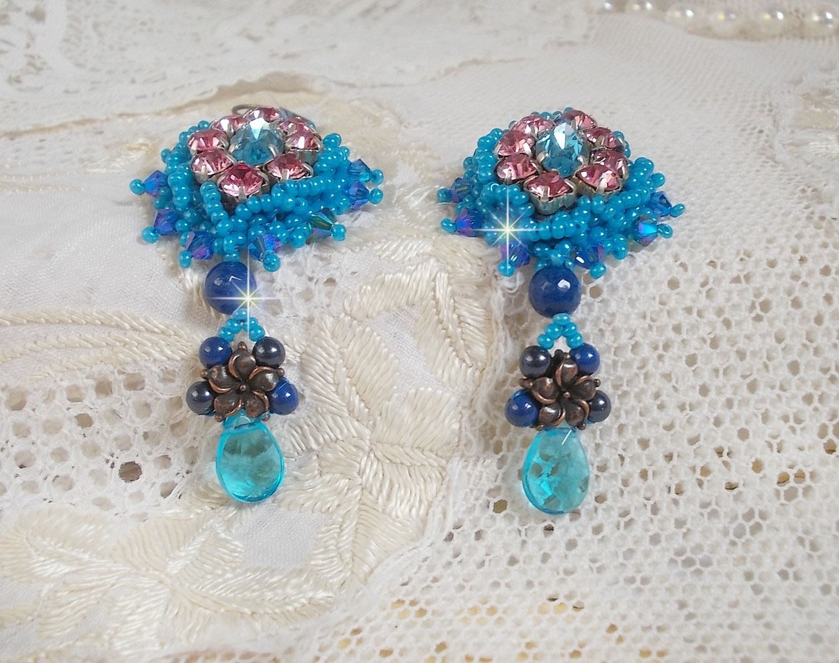 BO Belle Epoque brodert med Swarovski-krystaller, metallperler, runde perler og frøperler