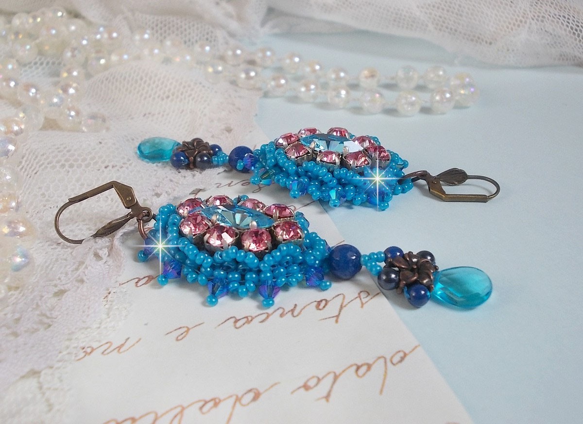 BO Belle Epoque brodert med Swarovski-krystaller, metallperler, runde perler og frøperler