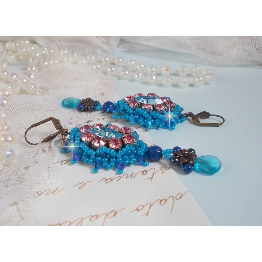 BO Belle Epoque brodert med Swarovski-krystaller, metallperler, runde perler og frøperler