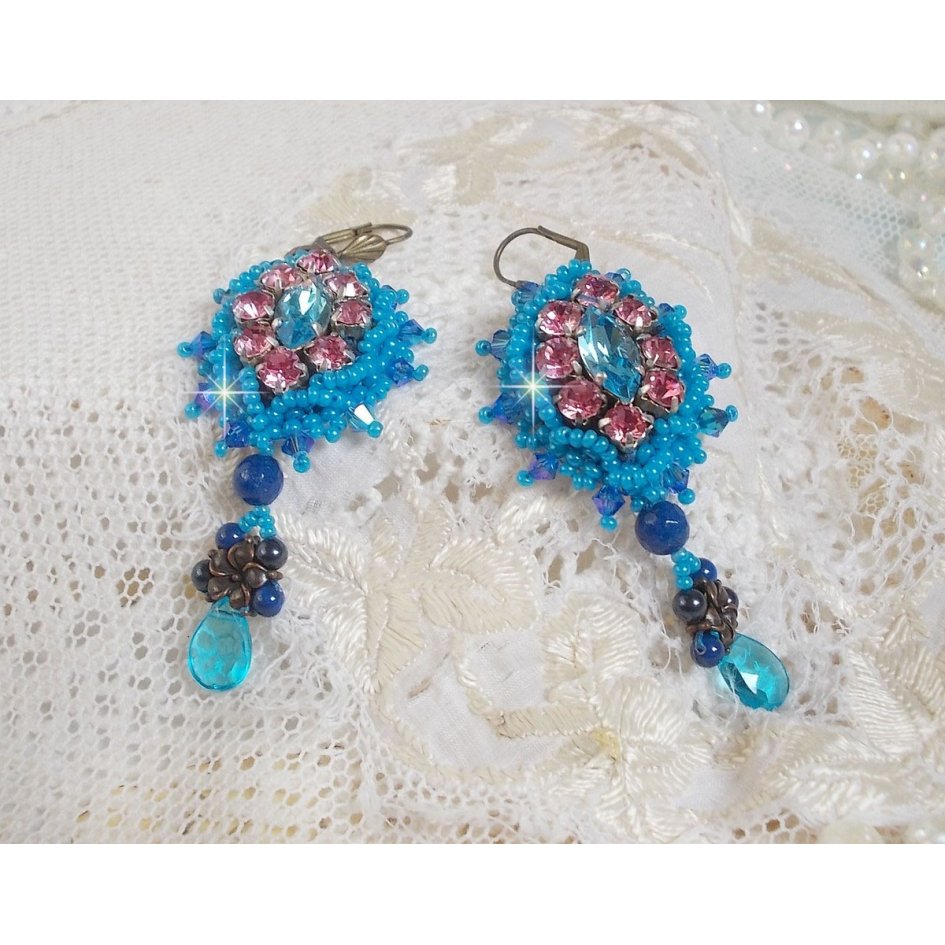 BO Belle Epoque brodert med Swarovski-krystaller, metallperler, runde perler og frøperler